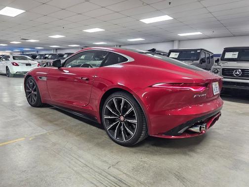 2021 Jaguar F-TYPE R