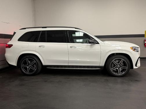 2024 Mercedes-Benz GLS 450 4MATIC