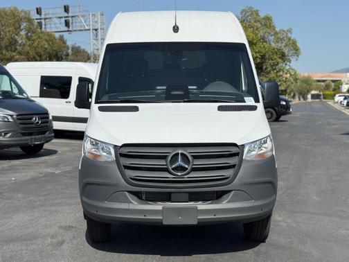 2025 Mercedes-Benz Sprinter 3500 High Roof
