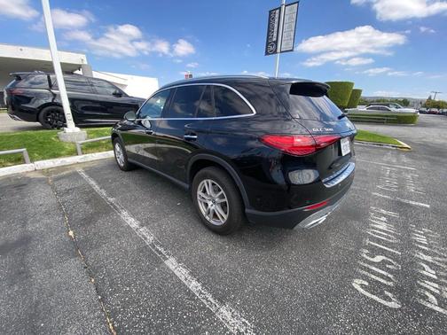 Black 2023 Mercedes-Benz GLC 300 Base 4MATIC