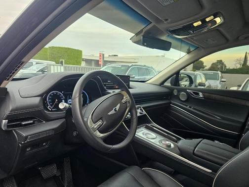 2022 Genesis GV80 2.5T