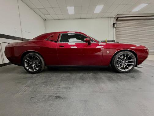 Octane Red Pearlcoat 2021 Dodge Challenger R/T Scat Pack