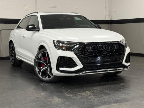 Glacier White Metallic 2023 Audi RS Q8 4.0T quattro