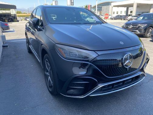 Obsidian Black Metallic 2023 Mercedes-Benz EQE 500 Base 4MATIC
