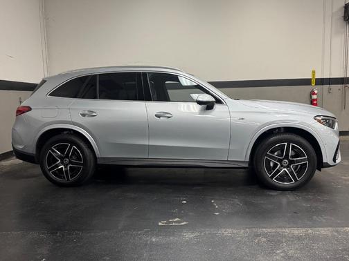 2025 Mercedes-Benz GLC 350e Base 4MATIC