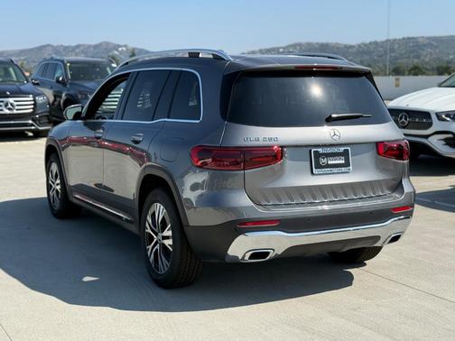 2026 Mercedes-Benz GLB 250 Base
