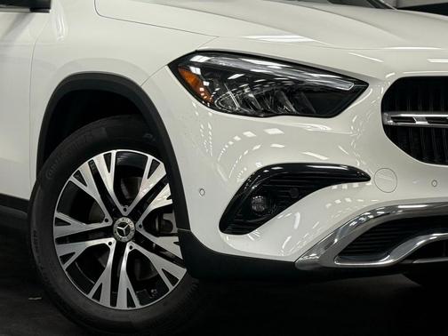 2025 Mercedes-Benz GLA 250 Base