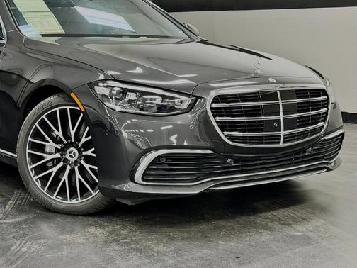Graphite Gray Metallic 2024 Mercedes-Benz S-Class S 580 4MATIC