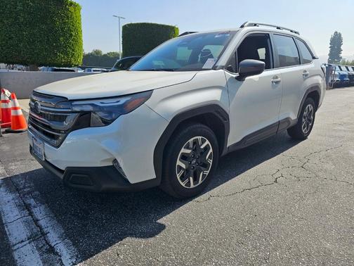 2025 Subaru Forester Premium