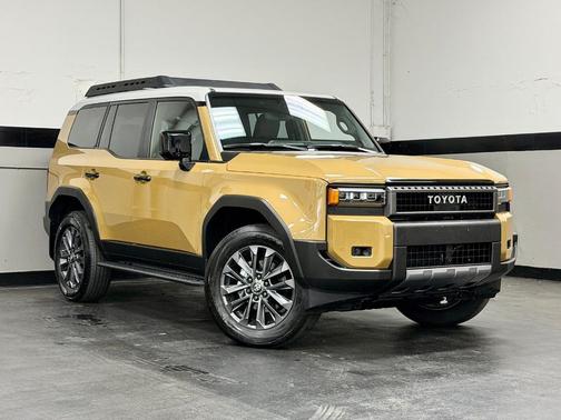 Dust 2026 Toyota Land Cruiser Base