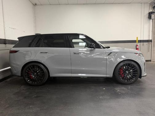 Marl Grey In Gloss Finish 2025 Land Rover Range Rover Sport P635 SV Edition Two