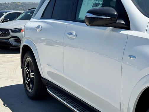 2025 Mercedes-Benz GLE 450e 4MATIC