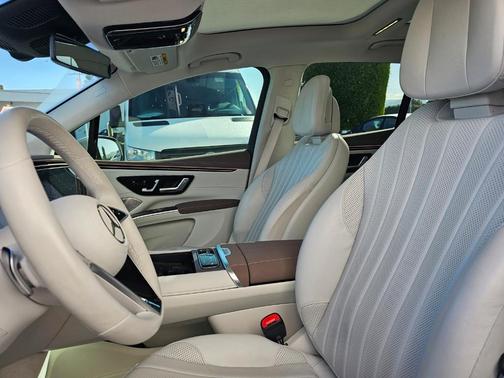 2023 Mercedes-Benz EQS 580 Base 4MATIC