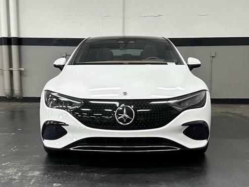 2023 Mercedes-Benz EQE 500 Base 4MATIC