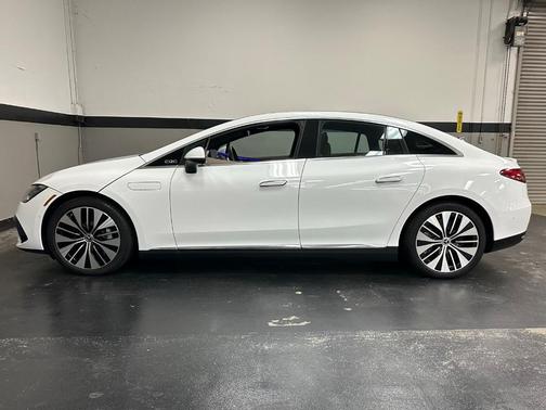 2023 Mercedes-Benz EQE 500 Base 4MATIC