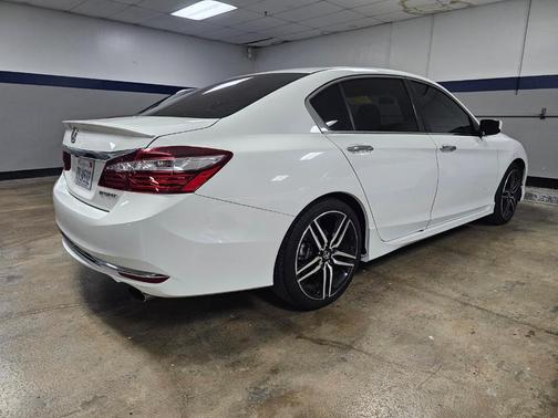 2017 Honda Accord Sport