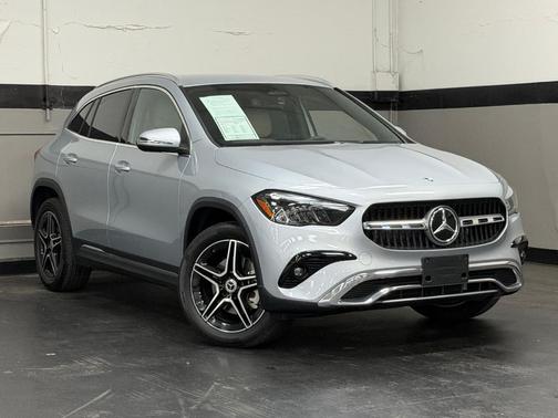 Cirrus Silver Metallic 2026 Mercedes-Benz GLA 250 Base