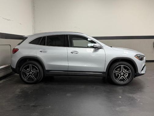 Cirrus Silver Metallic 2026 Mercedes-Benz GLA 250 Base