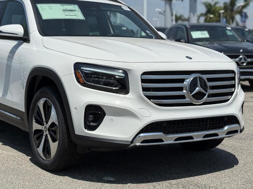 2025 Mercedes-Benz GLB 250 Base