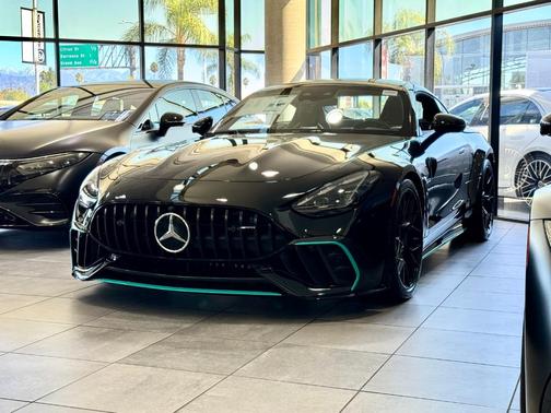 2025 Mercedes-Benz AMG GT 63 BASE