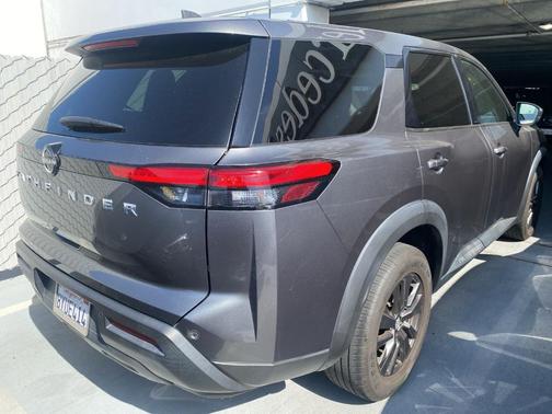 Gun Metallic 2022 Nissan Pathfinder S