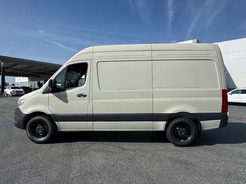 2026 Mercedes-Benz Sprinter 2500 Standard Roof