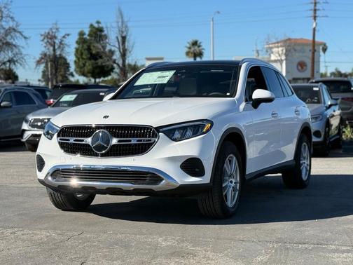 2025 Mercedes-Benz GLC 300 Base