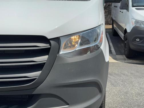 2025 Mercedes-Benz Sprinter 2500 High Roof