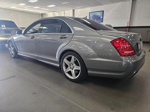 2010 Mercedes-Benz S-Class S 550
