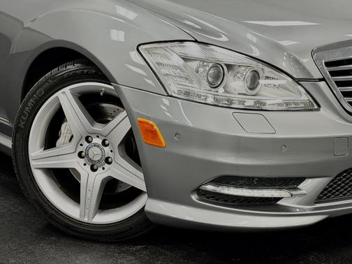Palladium Silver Metallic 2010 Mercedes-Benz S-Class S 550
