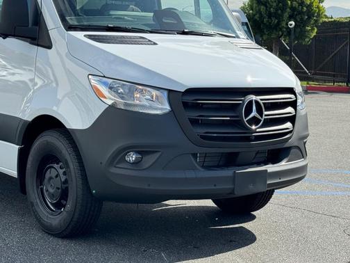 2026 Mercedes-Benz Sprinter 2500 144 WB