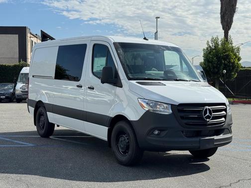 2026 Mercedes-Benz Sprinter 2500 144 WB