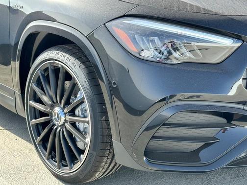 2025 Mercedes-Benz AMG GLA 35 Base