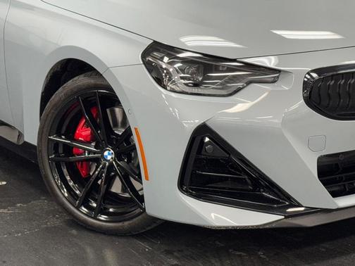 Brooklyn Gray Metallic 2024 BMW M240 i xDrive