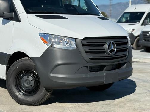 2026 Mercedes-Benz Sprinter 2500 High Roof