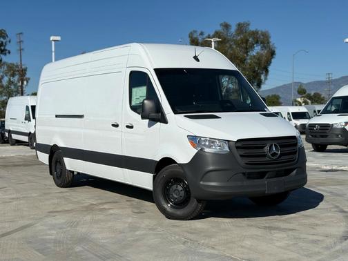 2026 Mercedes-Benz Sprinter 2500 High Roof