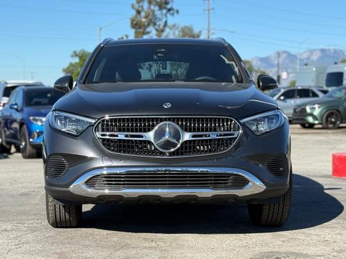 2025 Mercedes-Benz GLC 300 Base