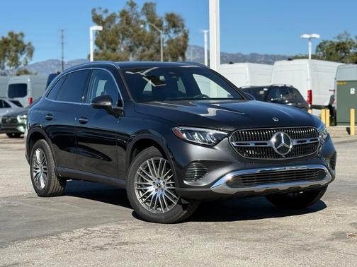 2025 Mercedes-Benz GLC 300 Base