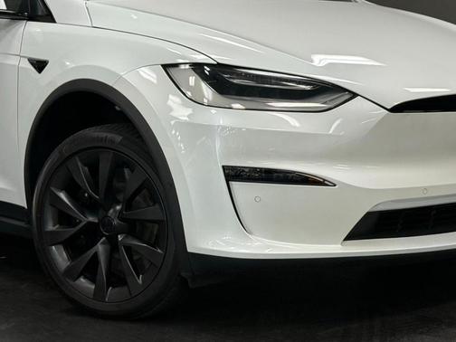 2022 Tesla Model X Plaid