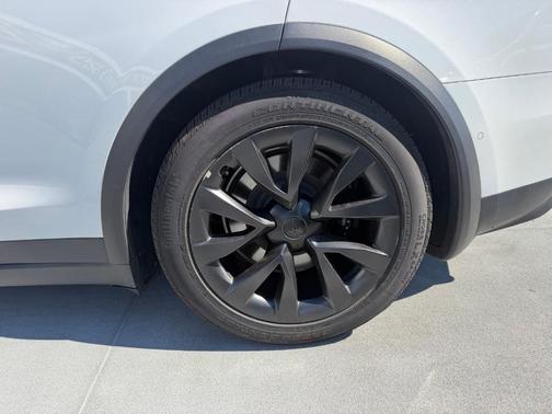 2022 Tesla Model X Plaid