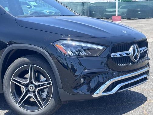 Black 2026 Mercedes-Benz GLA 250 Base