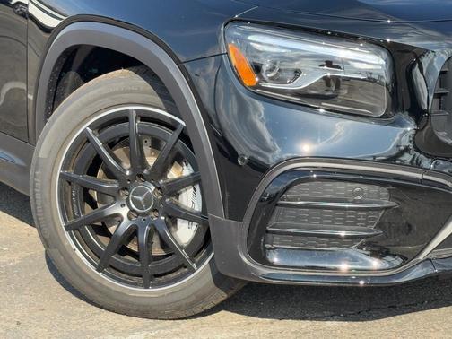 2025 Mercedes-Benz AMG GLB 35 Base