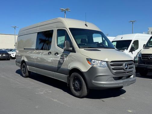 2026 Mercedes-Benz Sprinter 2500 High Roof