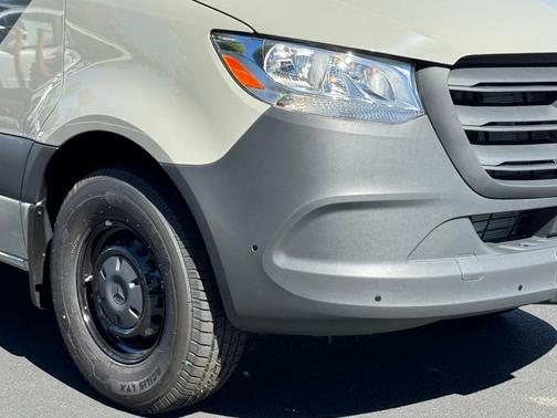 2026 Mercedes-Benz Sprinter 2500 High Roof