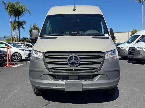 2026 Mercedes-Benz Sprinter 2500 High Roof