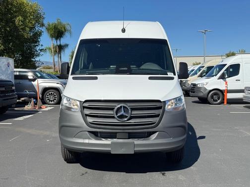 2026 Mercedes-Benz Sprinter 2500 High Roof