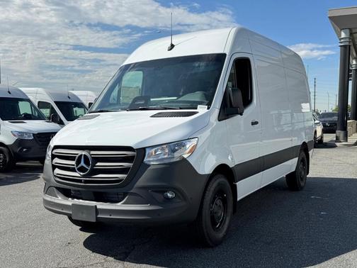 2025 Mercedes-Benz Sprinter 2500 Standard Roof