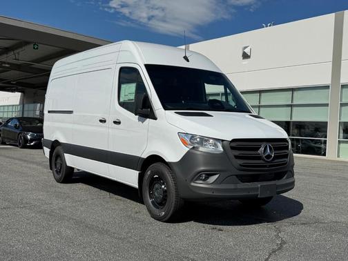 2025 Mercedes-Benz Sprinter 2500 Standard Roof