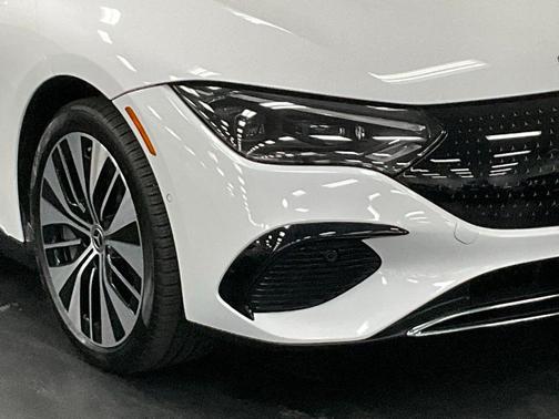 2024 Mercedes-Benz EQE 500 Base 4MATIC