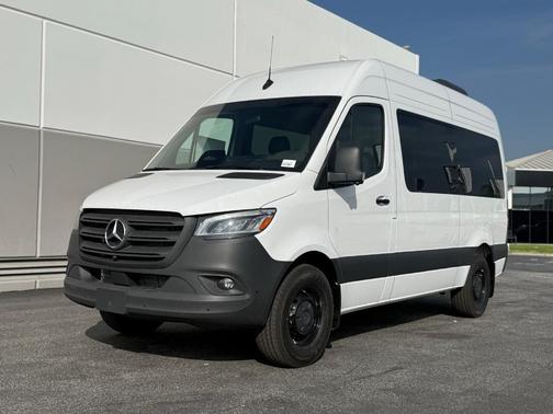 2026 Mercedes-Benz Sprinter 2500 PASSENGER 144 WB